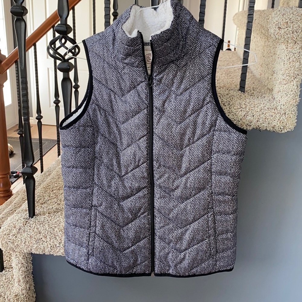 An SO vest in size medium